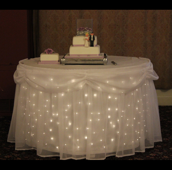 Starlit-cake-table-skirt-at-marton-country-club